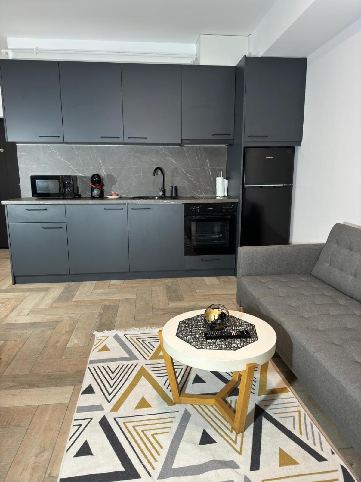 קלוז'-נאפוקה The Nest Apartment Minimalist מראה חיצוני תמונה